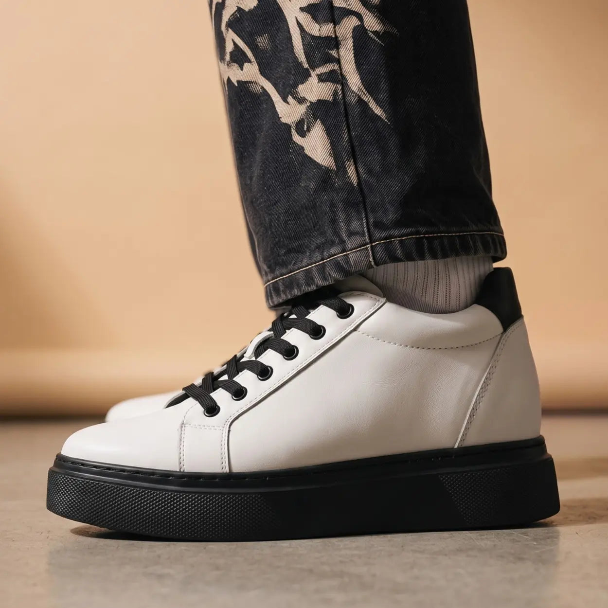 Corvin 8cm height increasing leather sneakers for men, white upper, black sole