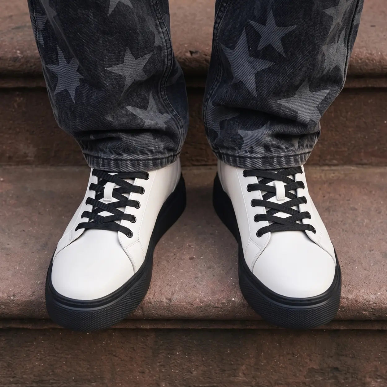 Corvin 8cm height increasing leather sneakers for men, white upper, black sole