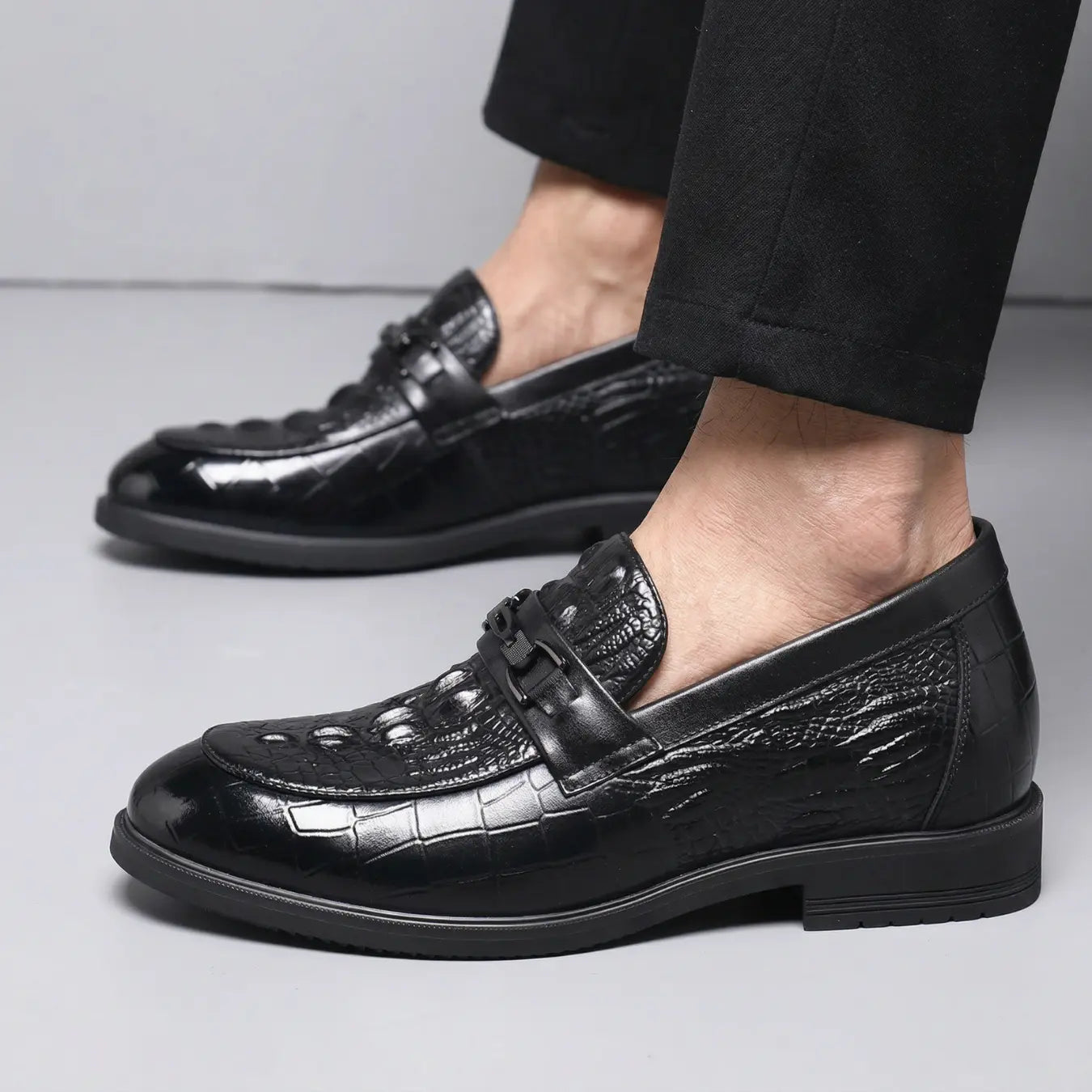 Crovano 7cm height increasing cowhide leather dress loafers for men with crocodile like texture - Lucimora