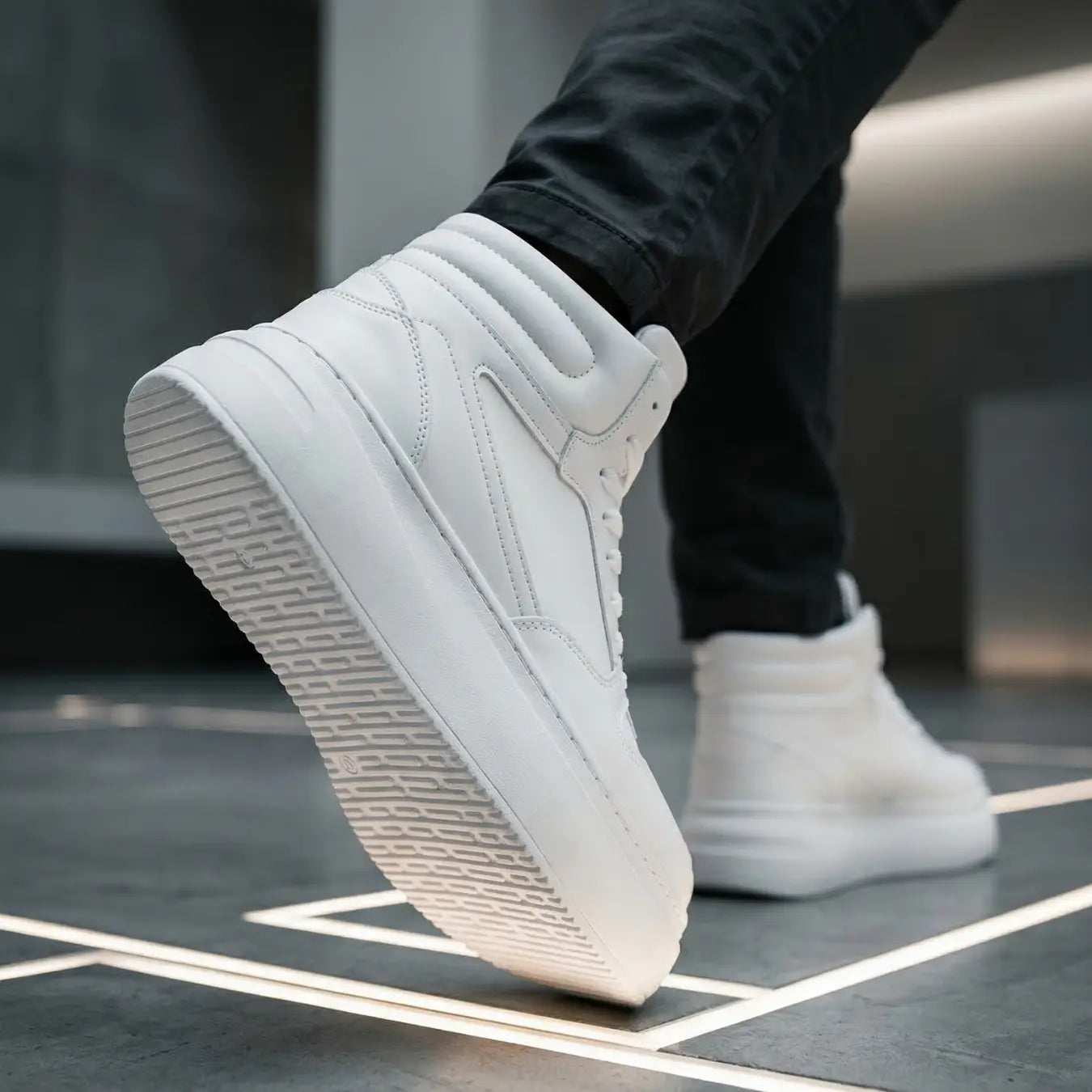 Dravik 11cm height increasing high-top sneakers for men - Lucimora
