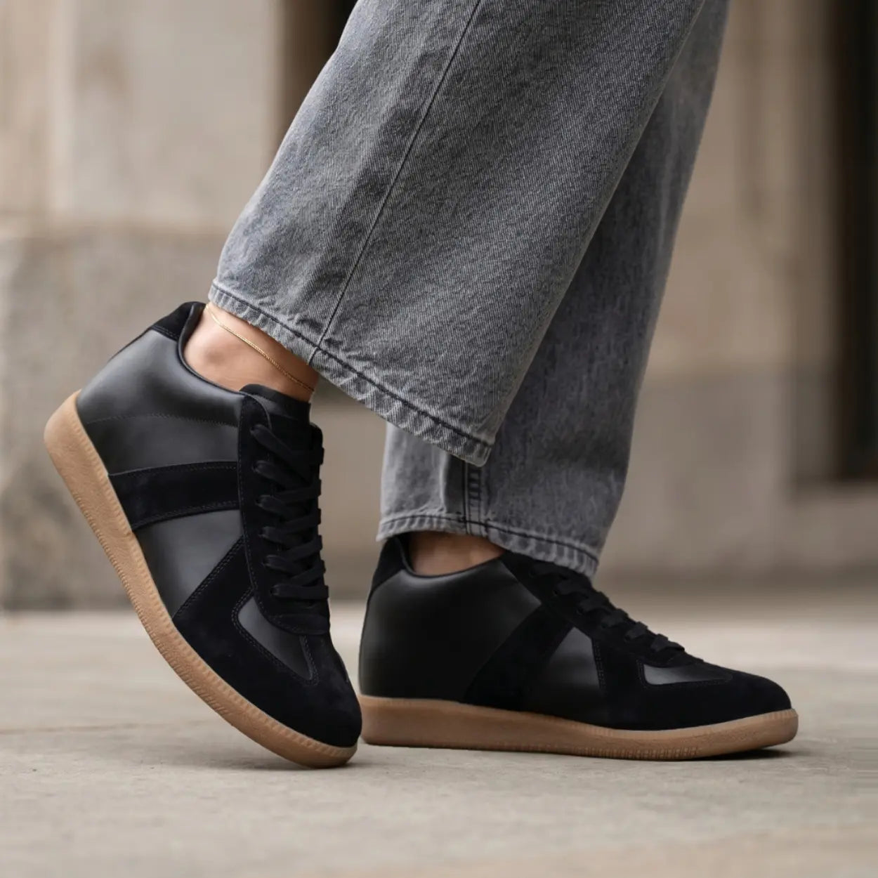 Riven 7cm height increasing leather sneakers for women - Lucimora