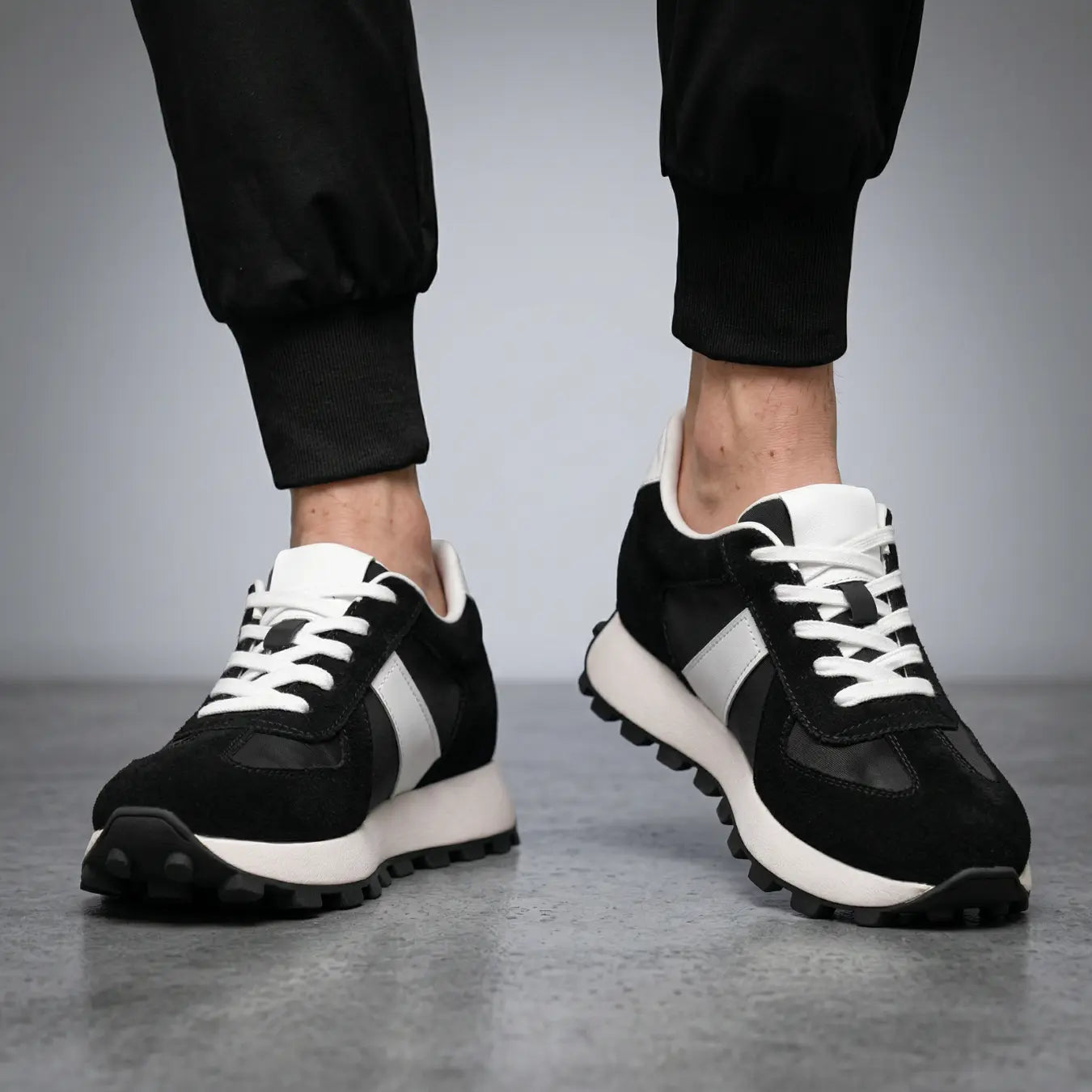 Sentry 9cm (3.5" inches) leather height increasing sneakers for men - Lucimora