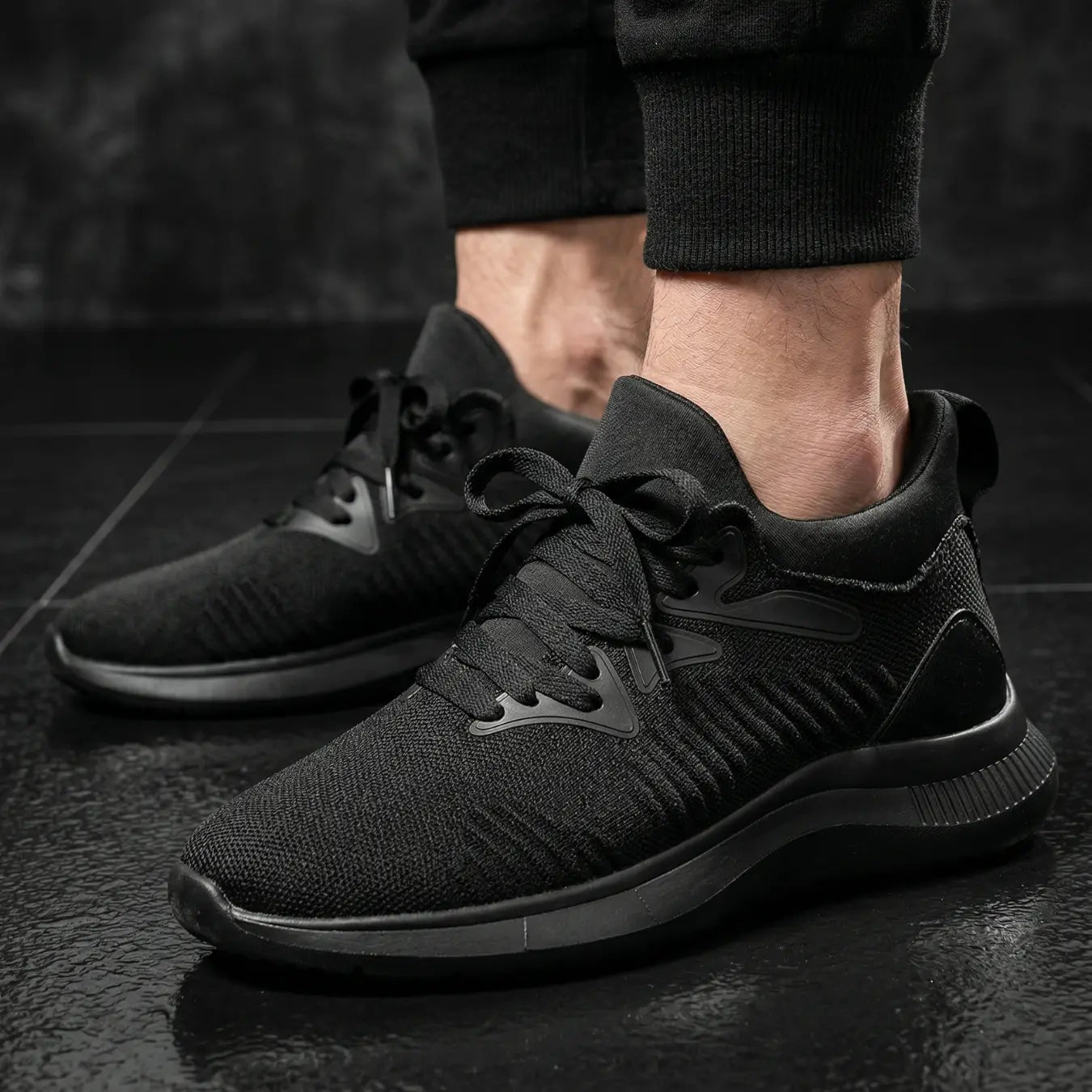 Shadow Noir 7cm height increasing athletic sneakers for men, in full black - Lucimora