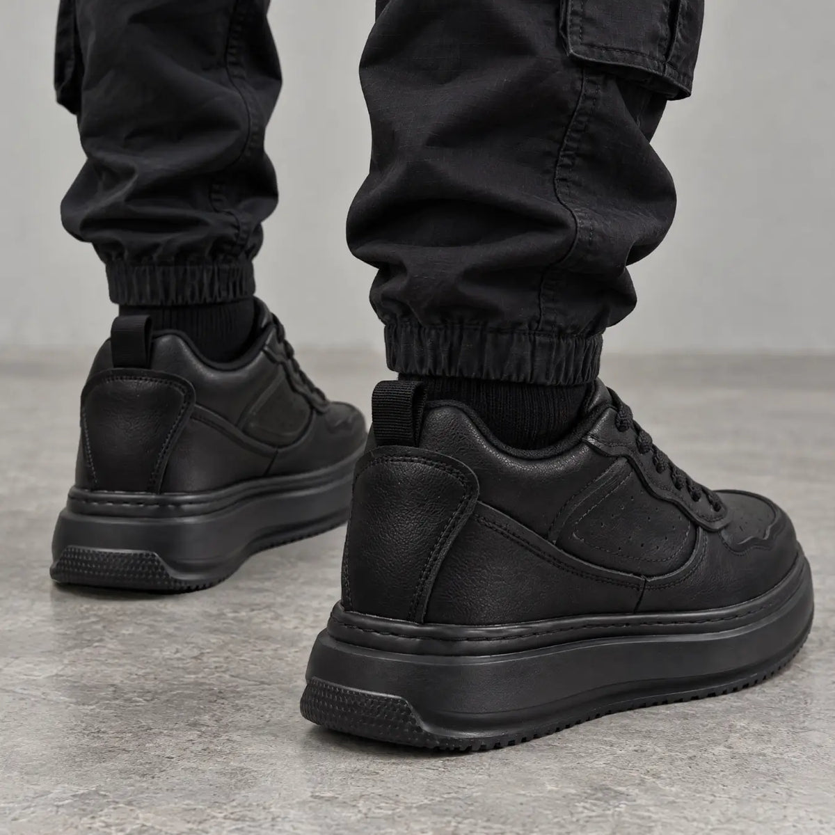 Valtier Men’s 8cm Elevator Sneakers | Chunky Platform Low-Top Cowhide Leather Height Increasing Shoes | Lucimora - black
