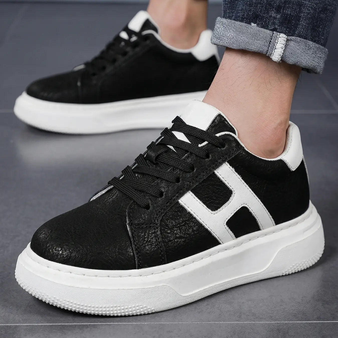 Hexo 8cm height increasing leather sneakers from lucimora, black