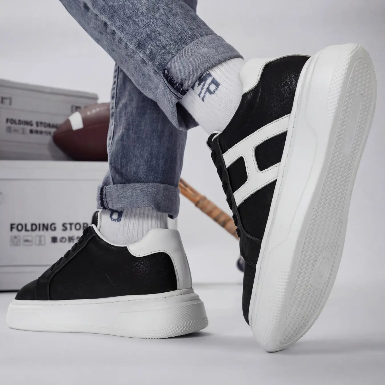 Hexo 8cm height increasing leather sneakers from lucimora, black