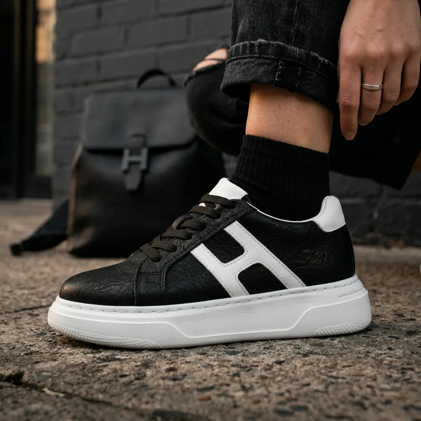 Hexo 8cm height increasing leather sneakers for women - Lucimora